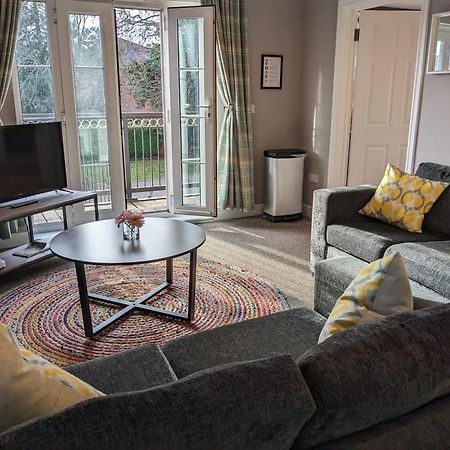 Stylish Modern Apartment, Free Secure Parking Allesley Exterior foto