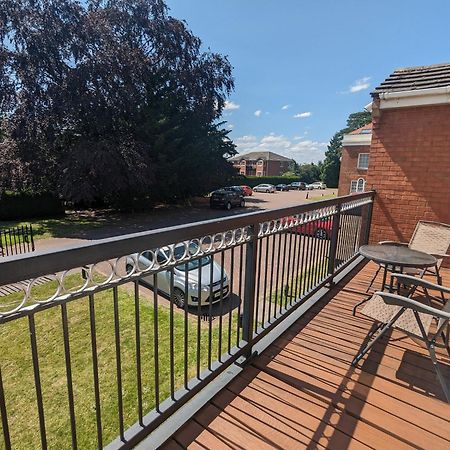 Stylish Modern Apartment, Free Secure Parking Allesley Exterior foto