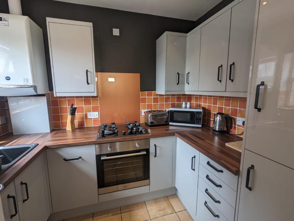 Stylish Modern Apartment, Free Secure Parking Allesley Exterior foto