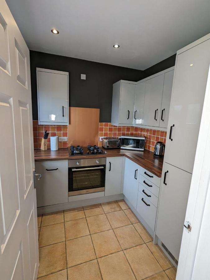 Stylish Modern Apartment, Free Secure Parking Allesley Exterior foto
